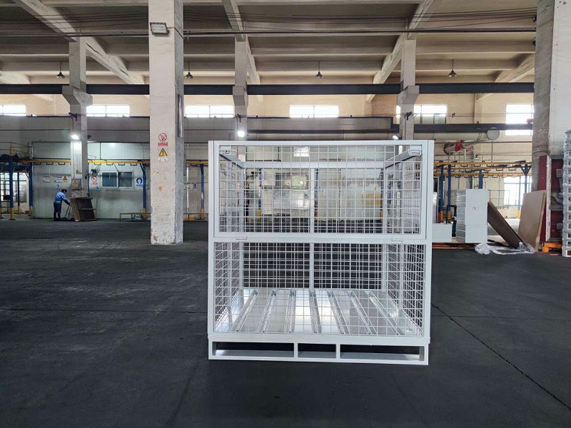 金屬周轉(zhuǎn)箱在汽車行業(yè)應(yīng)用更加普遍